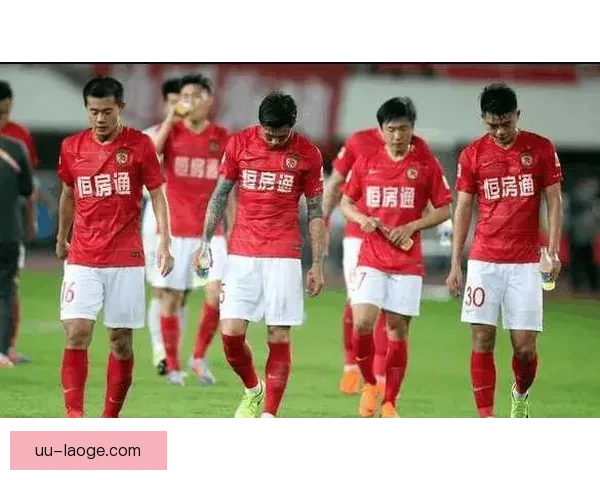 吉鲁在美洲杯表现低迷的原因分析及其对法国队影响的探讨 吉鲁在美洲杯表现低迷的原因分析及其对法国队影响的探讨