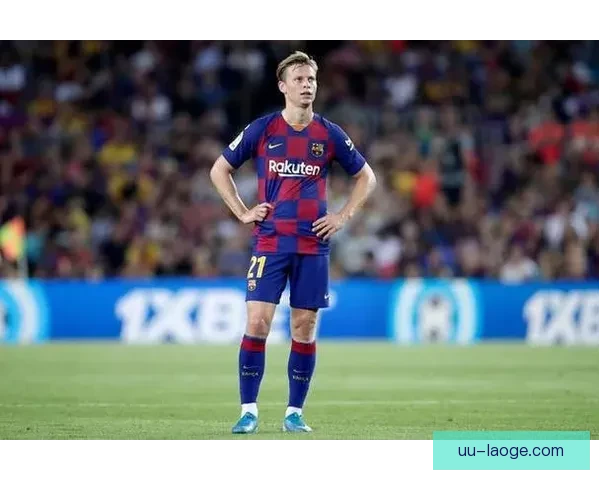 巴尔韦德临时担任右后卫表现稳健赢得认可 巴尔韦德临时担任右后卫表现稳健赢得认可
